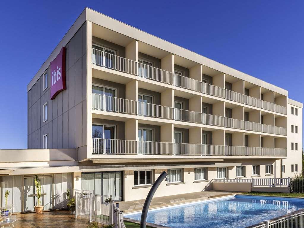 Hotel ibis Tarbes Odos Exterior foto